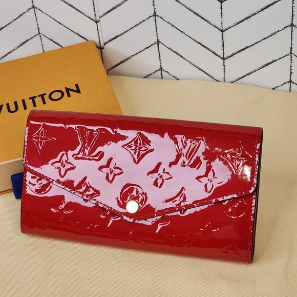 ✨ LaVal's Lux GOING LIVE ✨ - Picture 5 of 13